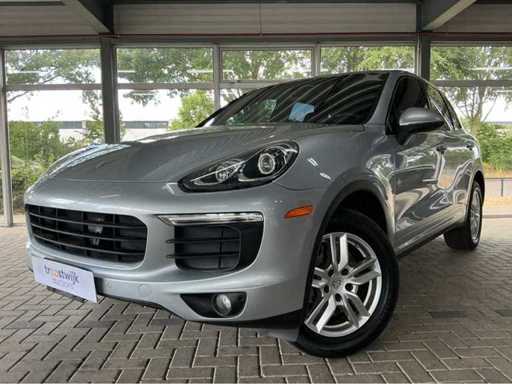 Porsche Cayenne | 3.6 V6 | 300 pk | 2015 | xenon | schuif-/kanteldak | achteruitrijcamera | Lane Change Assist | BTW auto