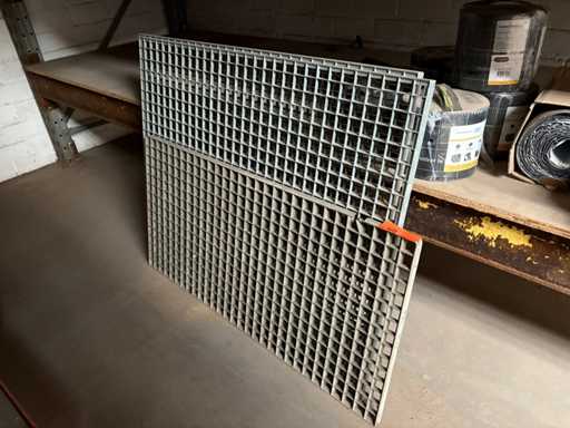 Bodengitter (2x)