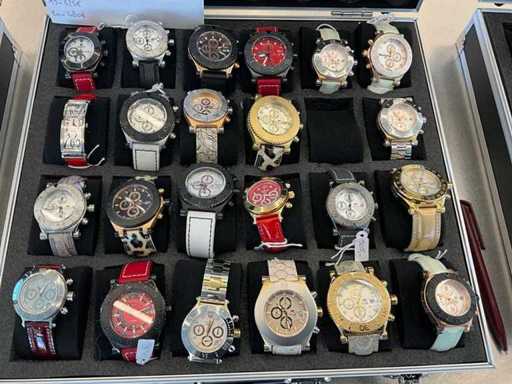 Emboss Wristwatch design (23x)