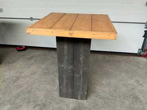 Standing table (8x)