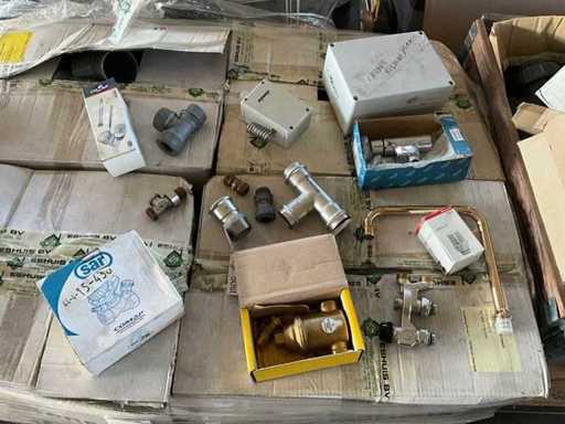 Partij koppeling en kranen