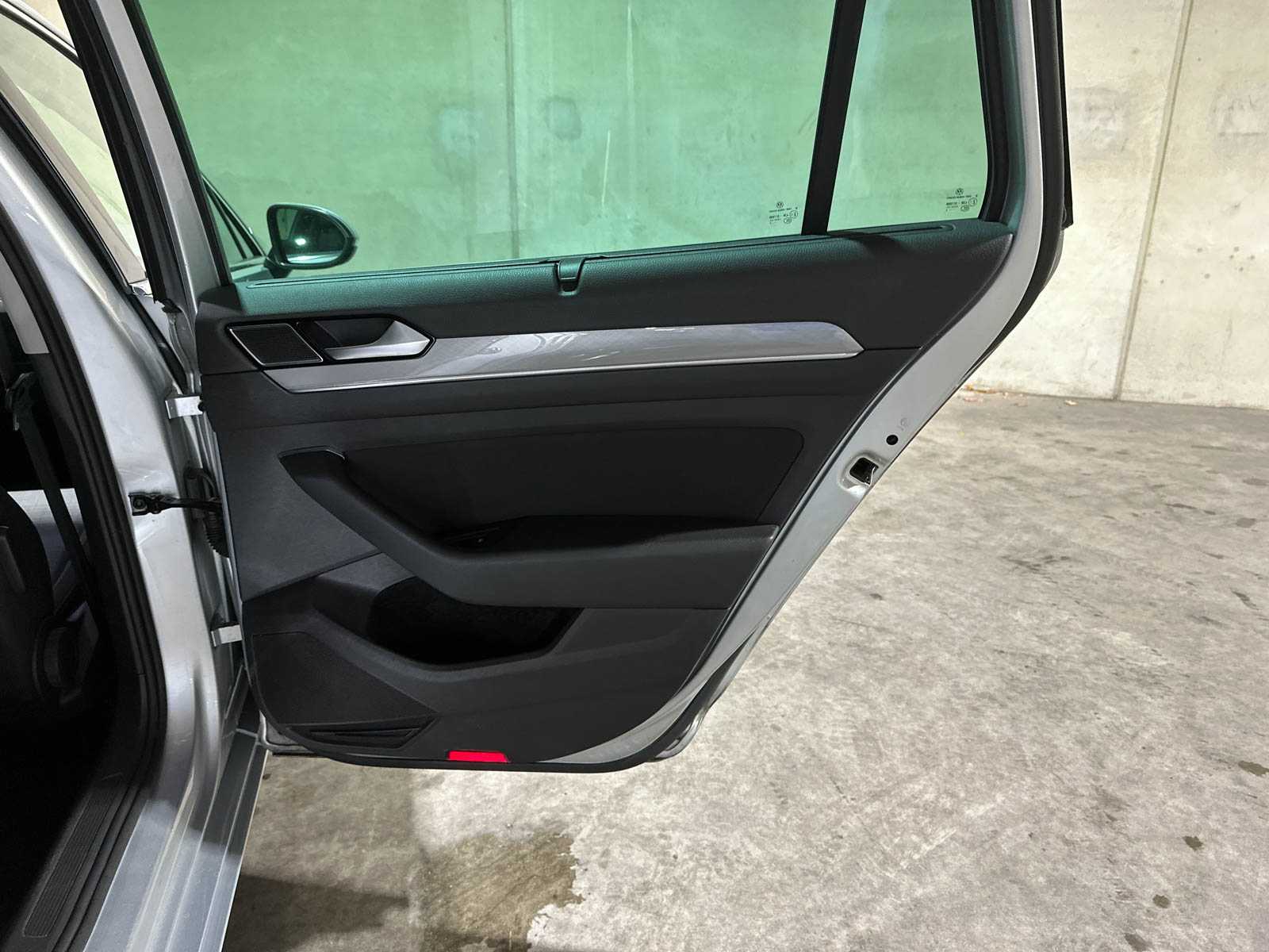 Volkswagen Passat Variant 1.5 TSI Comfort Business 7-DSG 150pk 2020 (Origineel-NL + 1 Eigenaar), H-063-TT