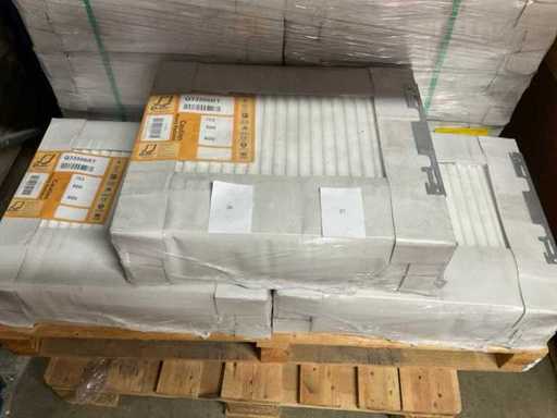 Radiatore quadro Quinn 50 x 60 T300 con telaio (7x)