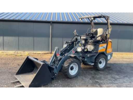 f9f82182-cfa1-485c-8263-c043e62d3cde.mp4