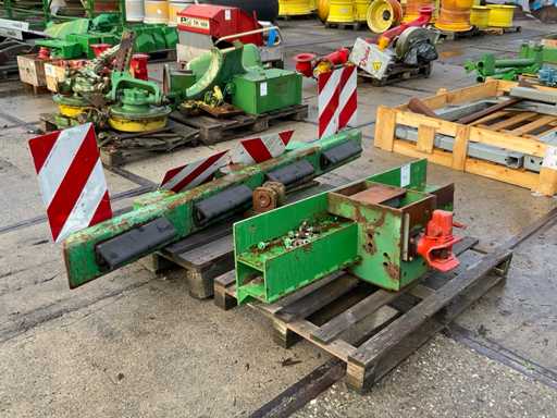 John Deere 7000 Stootbumper en Trekhaak