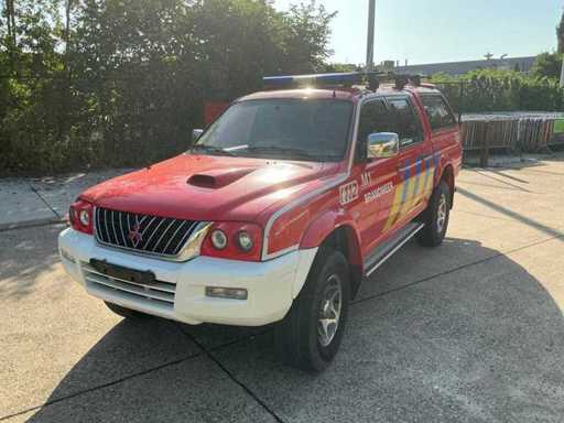 2004 Mitsubishi L200