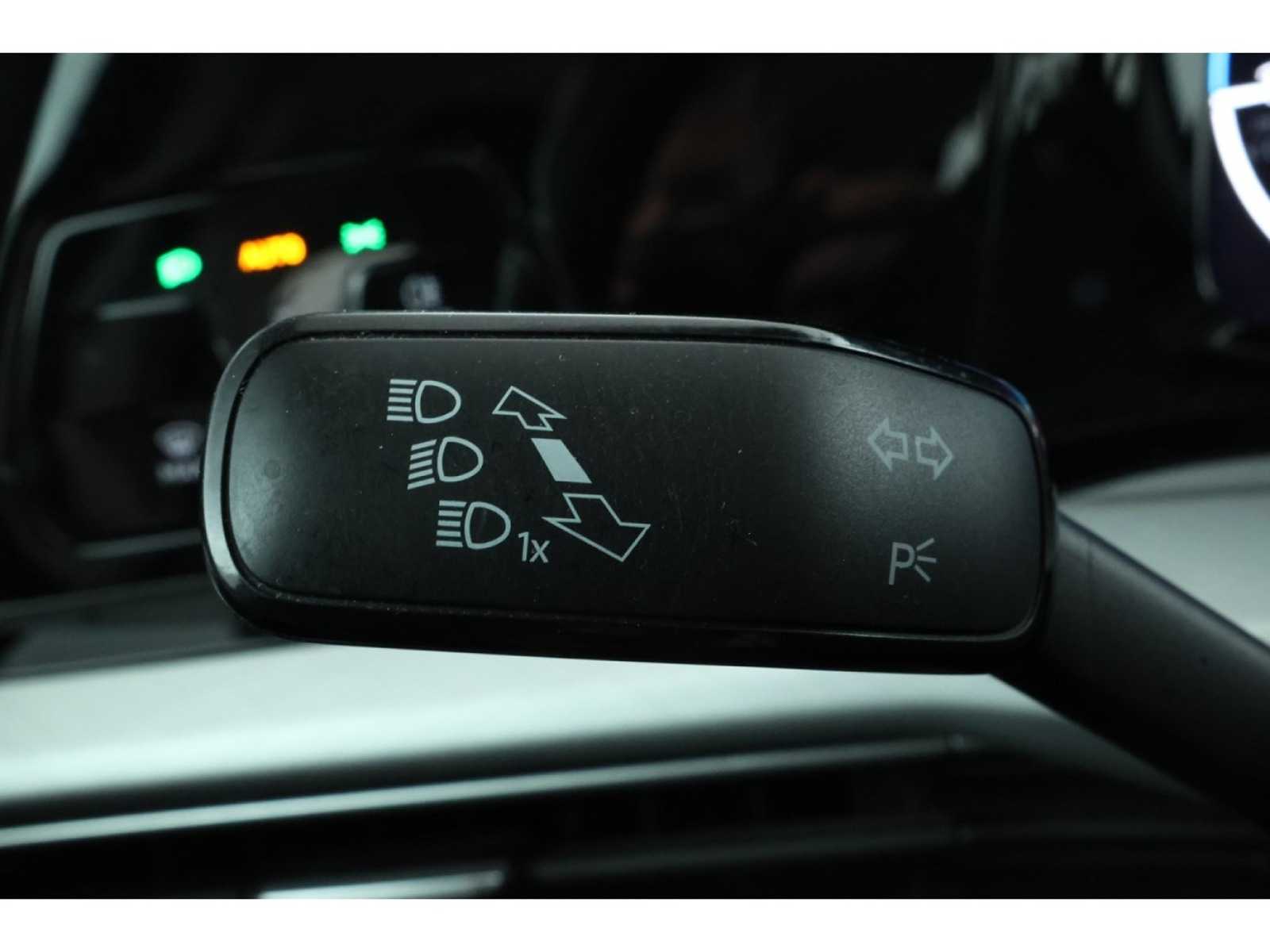 Volkswagen Golf Life Business 1.0 TSI 111pk 2021, KDR-05-V