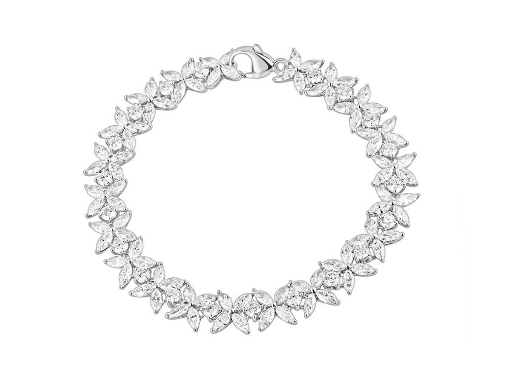 18 KT White gold Bracelet With 12.08Cts Lab Grown Round Brilliant cut and Marquise Diamond