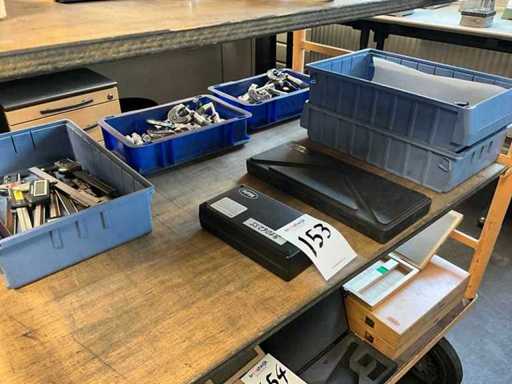 Vari strumenti di misurazione