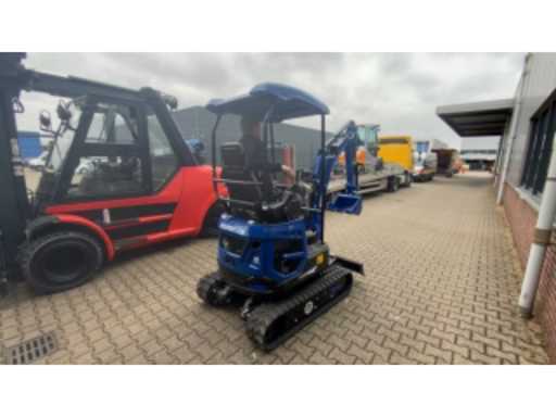 fa0dd69d-fb11-456d-adb1-452c06569c94.mp4