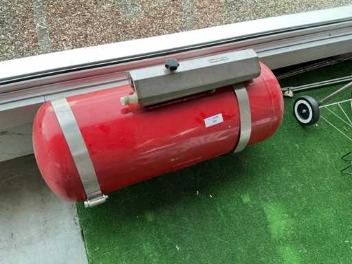 Propane gas built-in tank