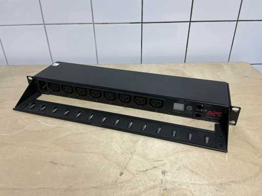 APC AP7821 PDU 