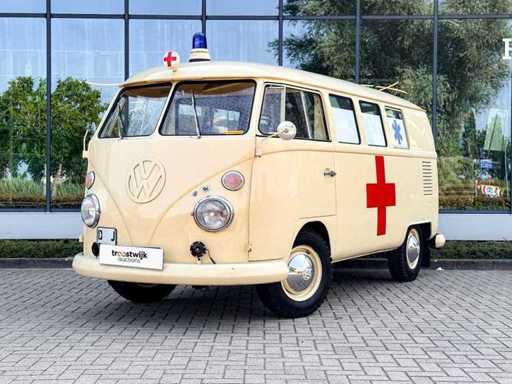 Luxury, sports and classic cars in Tiel