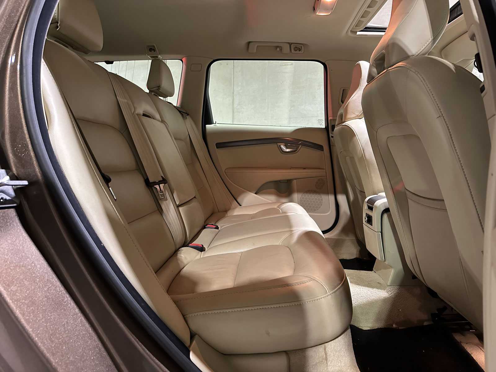 Volvo V70 2.0 D4 Summum 181pk 2015 (Origineel-NL), GB-859-B