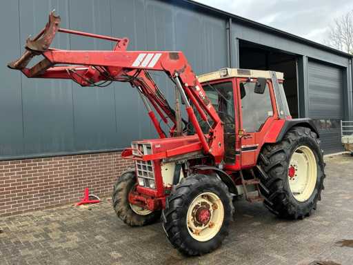 1982 International Harvester 845 XL Vierwielaangedreven landbouwtractor