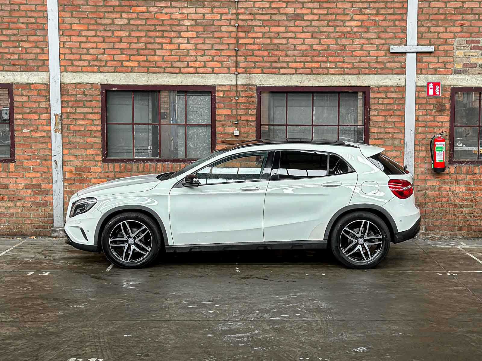 Mercedes-Benz GLA200 1.6 156pk 2014 (Automaat) GLA-klasse, TR-595-G