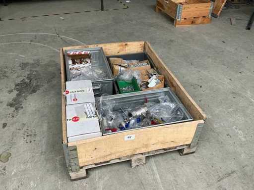 Various ball valves and hardware