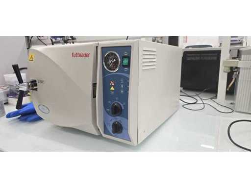 TUTTNAUER - 2022 - 2540ML - Semi-automatic autoclave