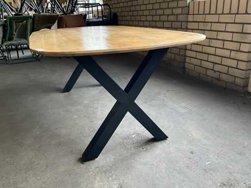 Table de salle à manger