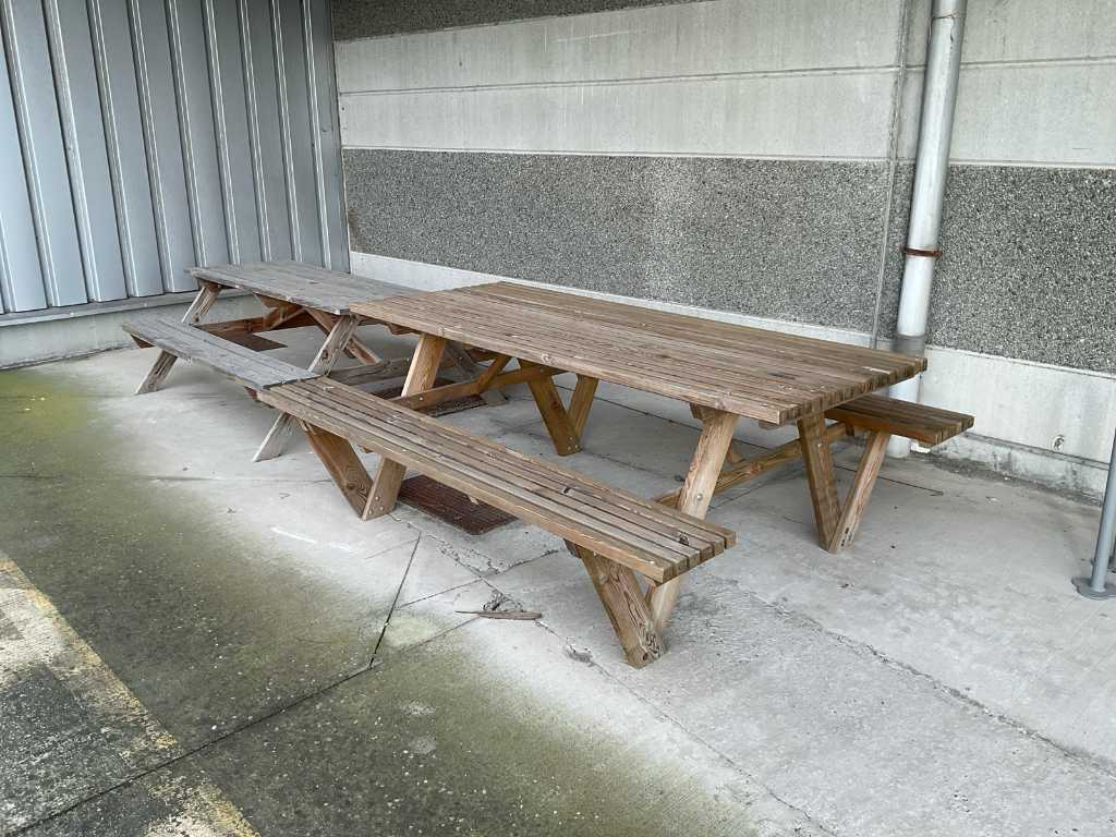 Houten picknicktafel (2x)