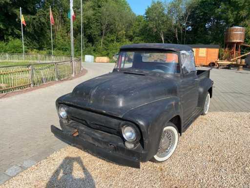 1956 Ford F-100 V8 Classic Car