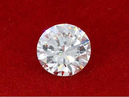 Diamant - environ 4,00 carats Diamant taille brillante (certifié)