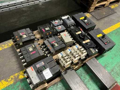 Comutator de alimentare (8x)