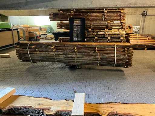 Oak block / trunk / 3.80 long / diameter approx. 62 cm / sawn into 65 mm / 9 planks, air-dried