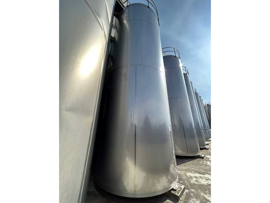 Geovec s/s isolated vertical Storage Tank (54.561L)