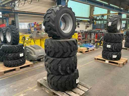 Mitas SK-02 Tire with Rims (4x)