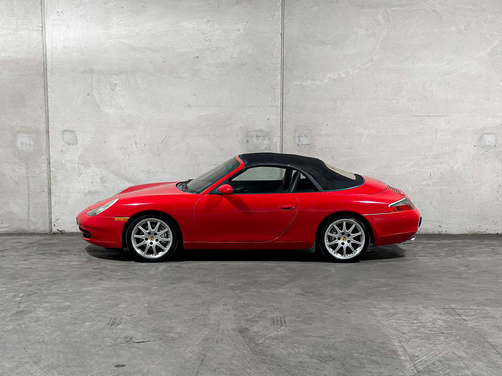 Porsche 911 Cabriolet Carrera 2 996 3.4 300pk 2000 Youngtimer