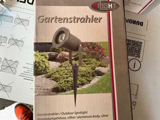 Foco de jardín de 5 piezas con pico de tierra, cable de 1 m con enchufe Schuko, 9,2 cm de diámetro y 31,5 cm de altura IP44