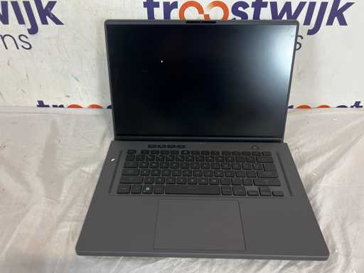 ASUS ROG Zephyrus G16 GU603ZV-N3009W Laptop | Dyson stick vacuum cleaner V15 Detect