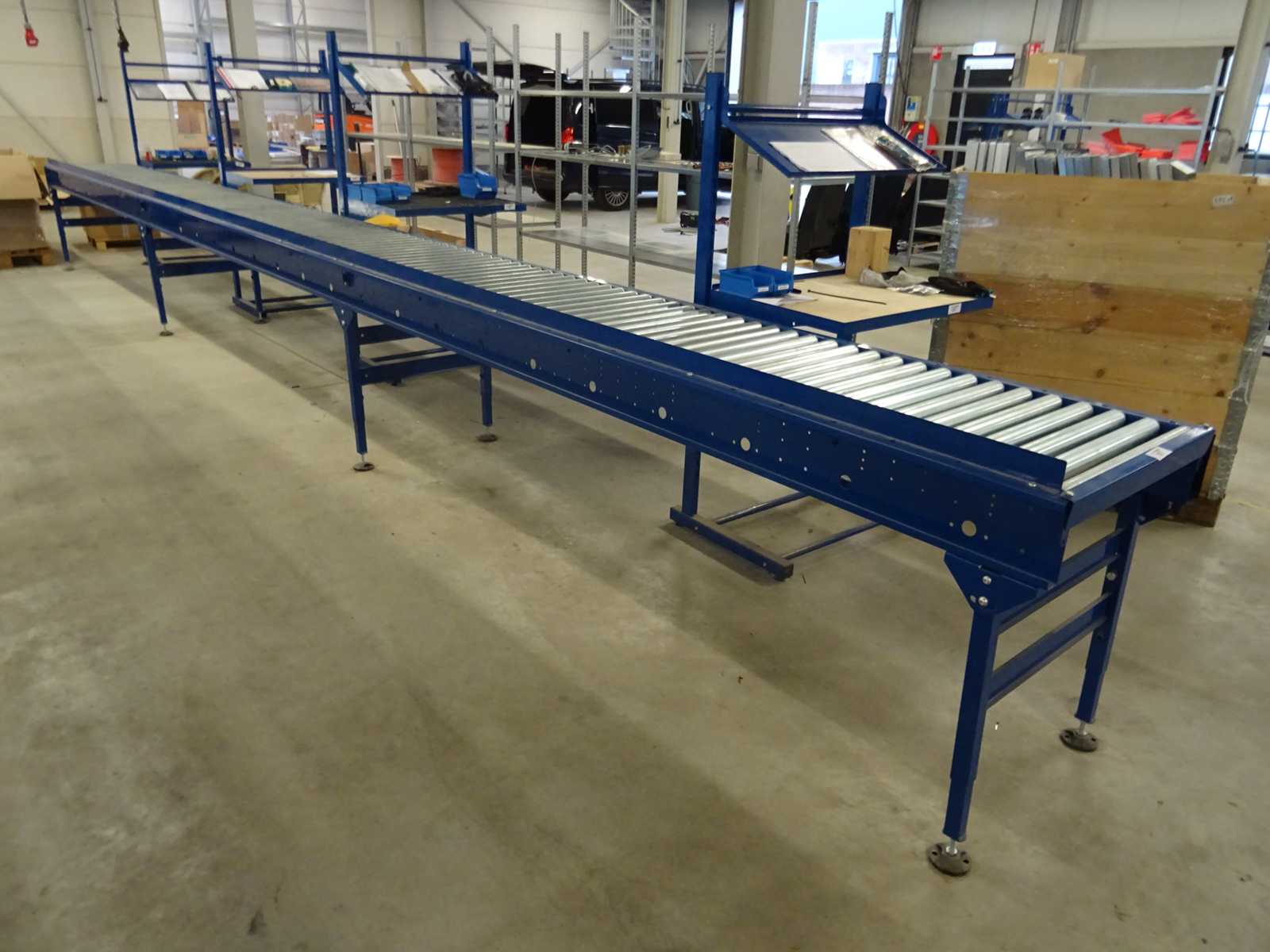 Roller conveyor