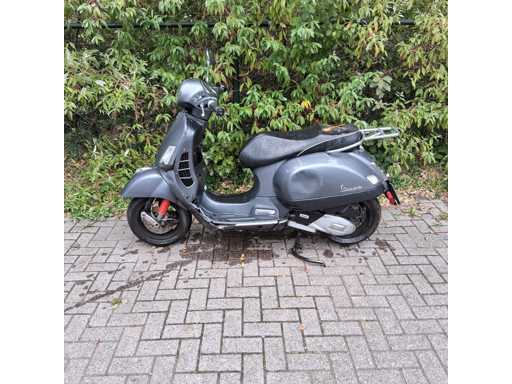 Piaggio Vespa gts 125 sport 