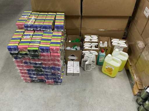 Lotto di vari articoli per la pulizia (135x)