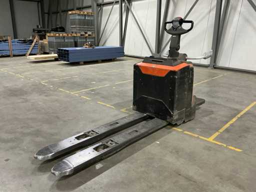 Camion à palette électrique Toyota LPE200 Platform 2016