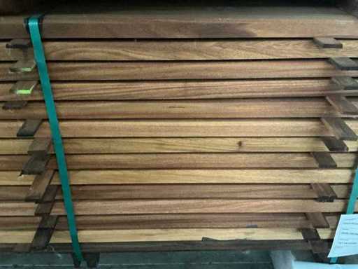 Geschaafde Okan plank (70x)