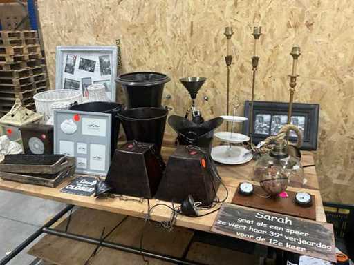 Partij diverse decoratiematerialen