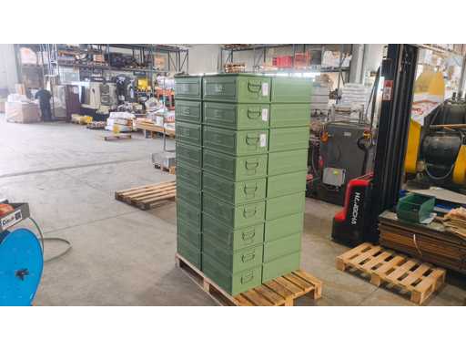   Contenedores metálicos x 45