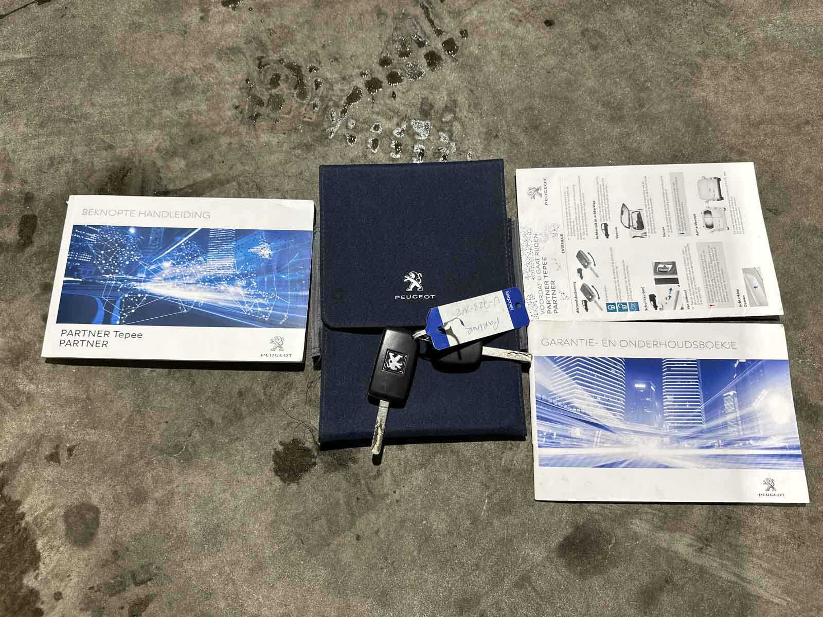 Peugeot Partner 120 1.6 BlueHDi 100 L1 Premium Pack S&S 99pk 2018 (Origineel-NL), V-723-NZ