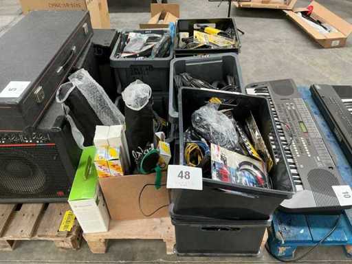 Partij diverse muziekkabels