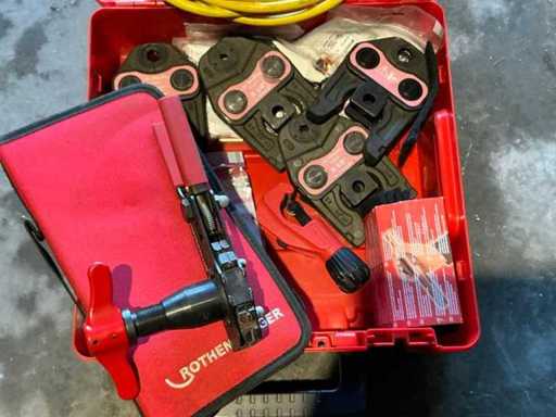 Pinces à presse pour revolver Roflare Rothenberger