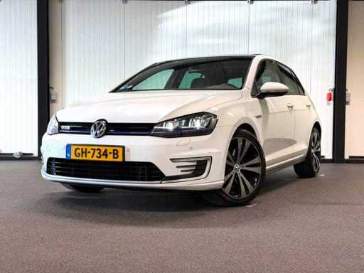 Volkswagen - Golf - 1.4 TSI GTE 2015 GH-734-B iaw