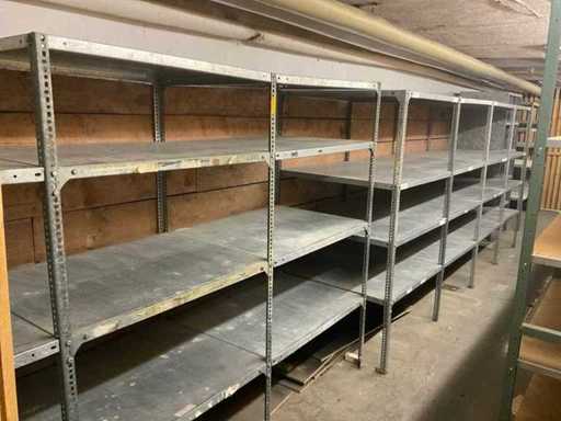 Rack di stoccaggio con lotto misto