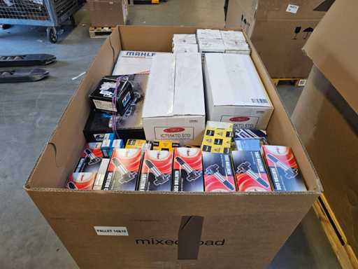 Partij Auto Onderdelen