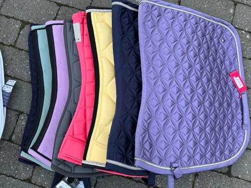 Saddle pad dressage horses (8x)