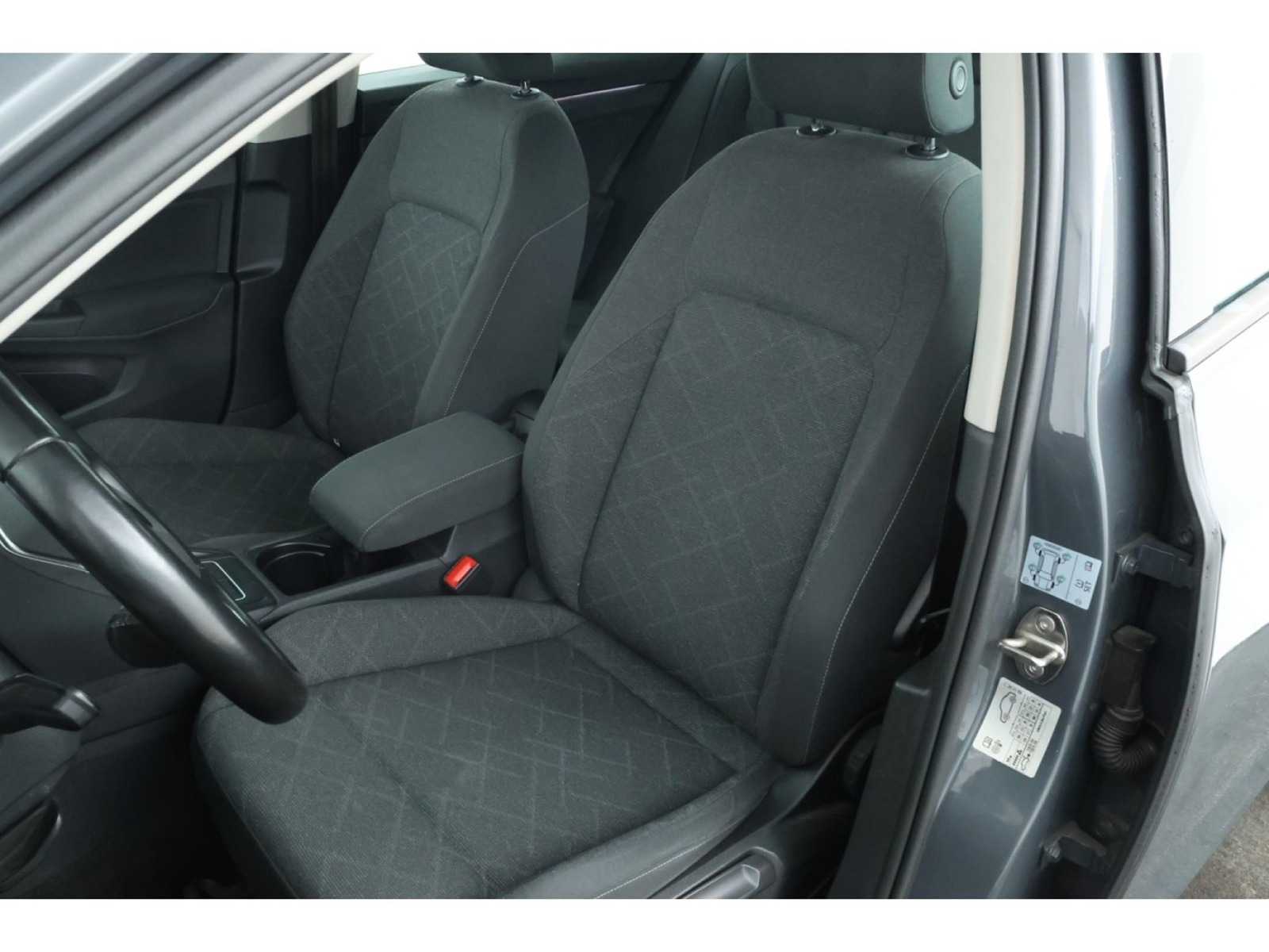 Volkswagen Golf Life Business 1.0 TSI 111pk 2021, KDR-05-V