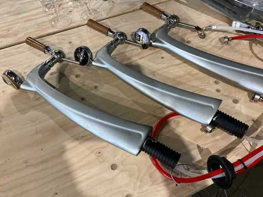 Dispense-Säule (3x)