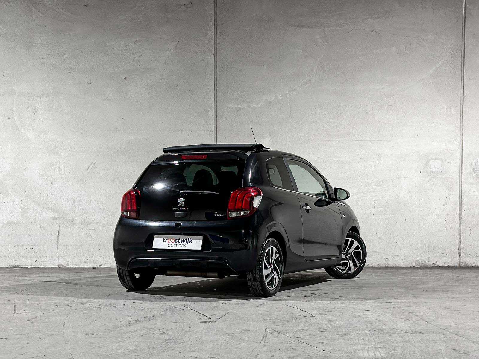 Peugeot 108 1.2 Puretech Allure 82pk 2015, PP-318-L